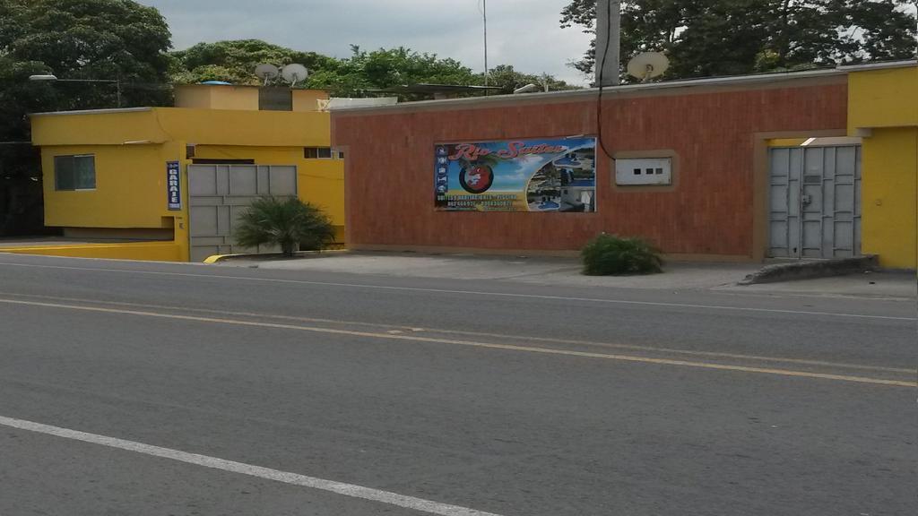 Rio Suites Tonsupa Luaran gambar